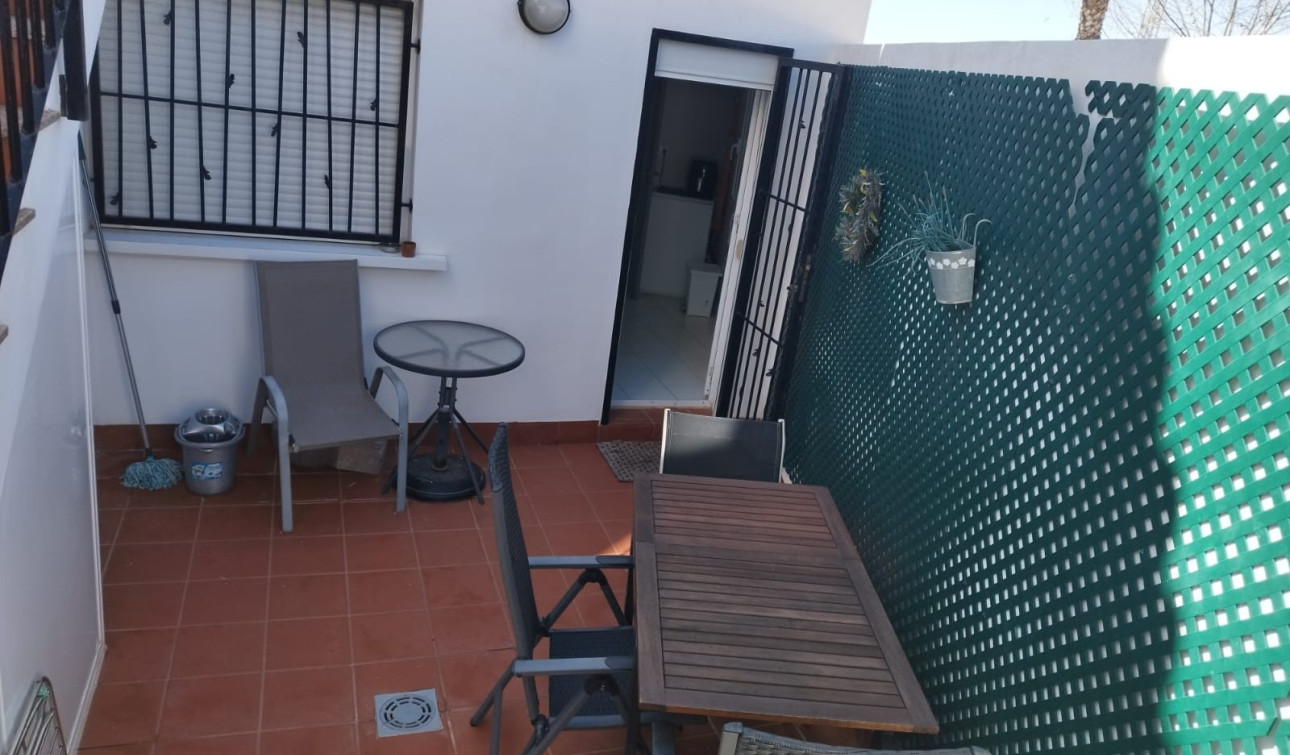 Resale - Apartment / Flat - Torrevieja - Aguas Nuevas