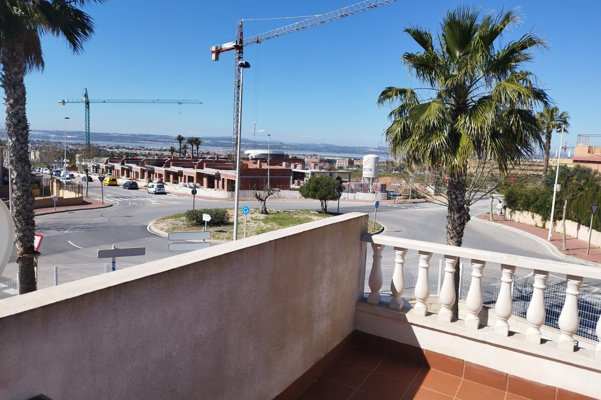 Resale - Apartment / Flat - Torrevieja - Aguas Nuevas