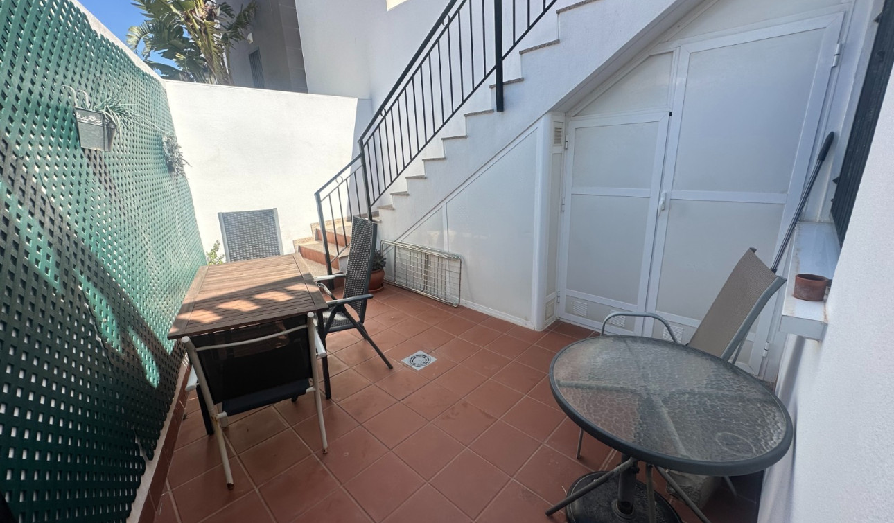Resale - Apartment / Flat - Torrevieja - Aguas Nuevas