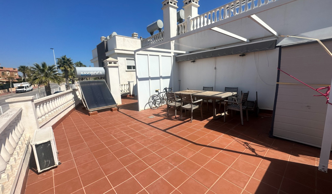 Resale - Apartment / Flat - Torrevieja - Aguas Nuevas