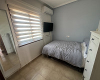 Resale - Apartment / Flat - Torrevieja - Aguas Nuevas