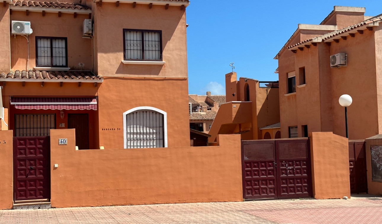 Resale - Apartment / Flat - Torrevieja - Aguas Nuevas