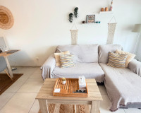 Resale - Apartment / Flat - Torrevieja - Aguas Nuevas