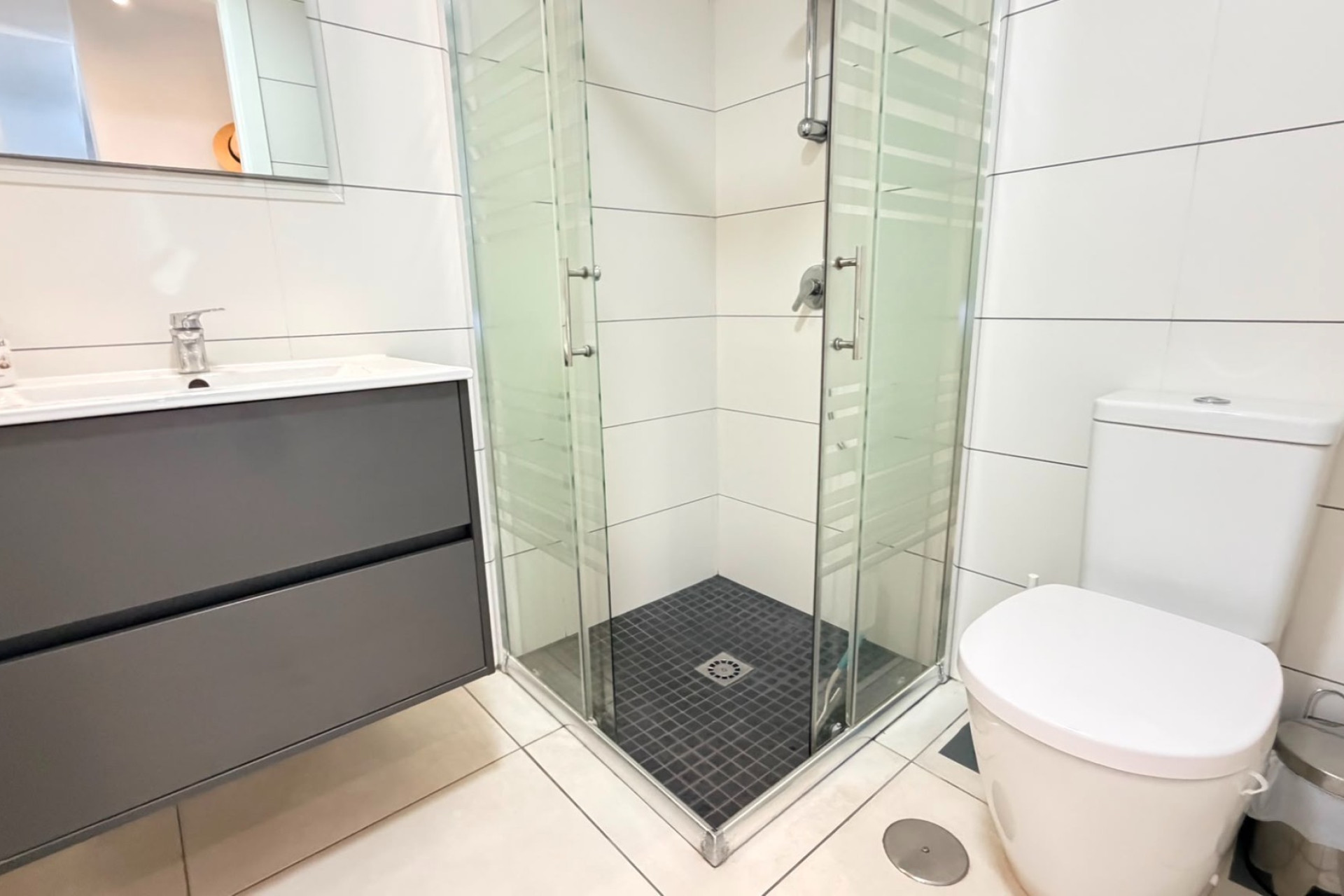 Resale - Apartment / Flat - Torrevieja - Aguas Nuevas