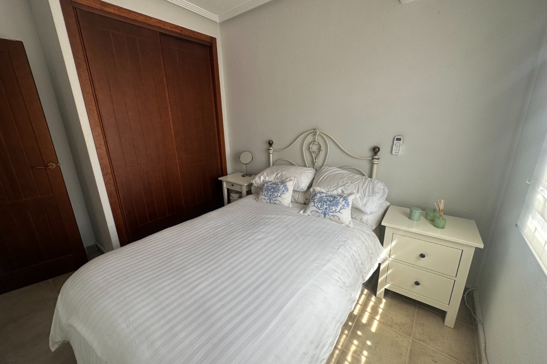 Resale - Apartment / Flat - Torrevieja - Aguas Nuevas