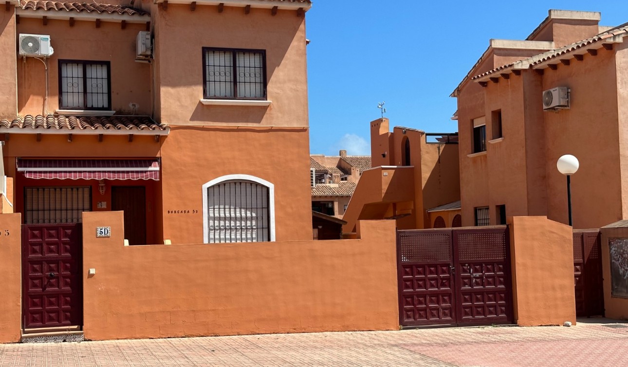 Resale - Apartment / Flat - Torrevieja - Aguas Nuevas