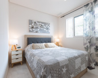 Resale - Apartment / Flat - Torrevieja - Aguas Nuevas