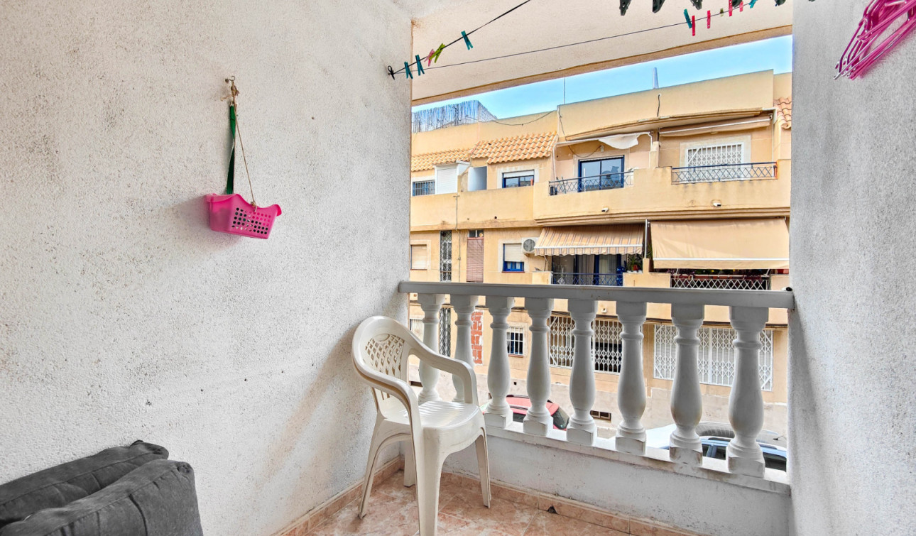 Resale - Apartment / Flat - Torrevieja - Antonio Machado