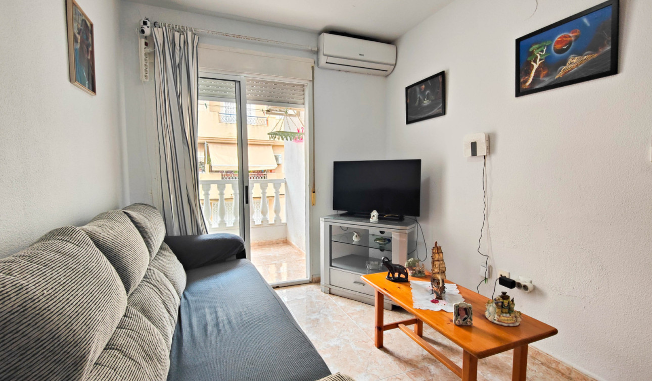 Resale - Apartment / Flat - Torrevieja - Antonio Machado