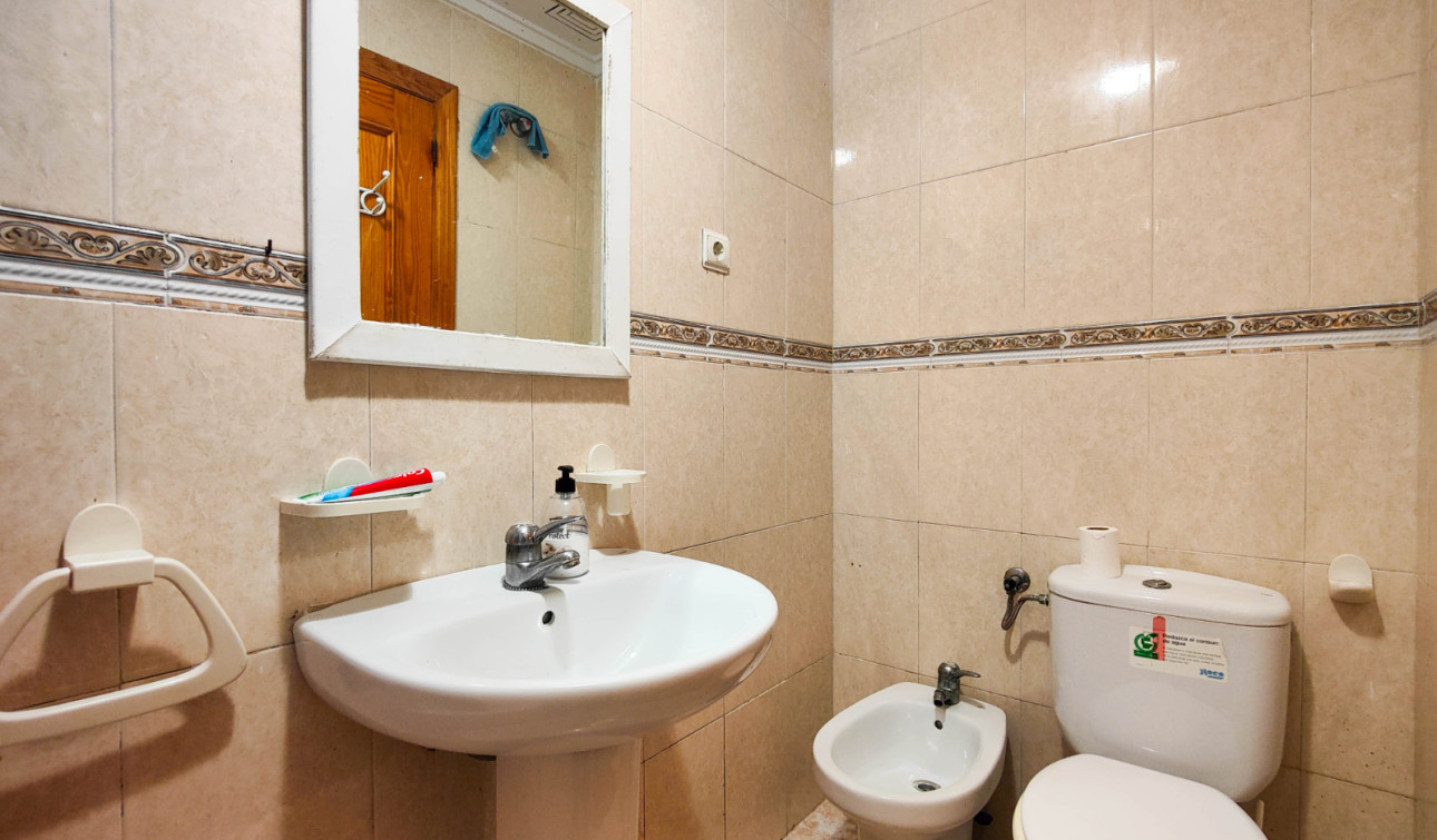 Resale - Apartment / Flat - Torrevieja - Antonio Machado