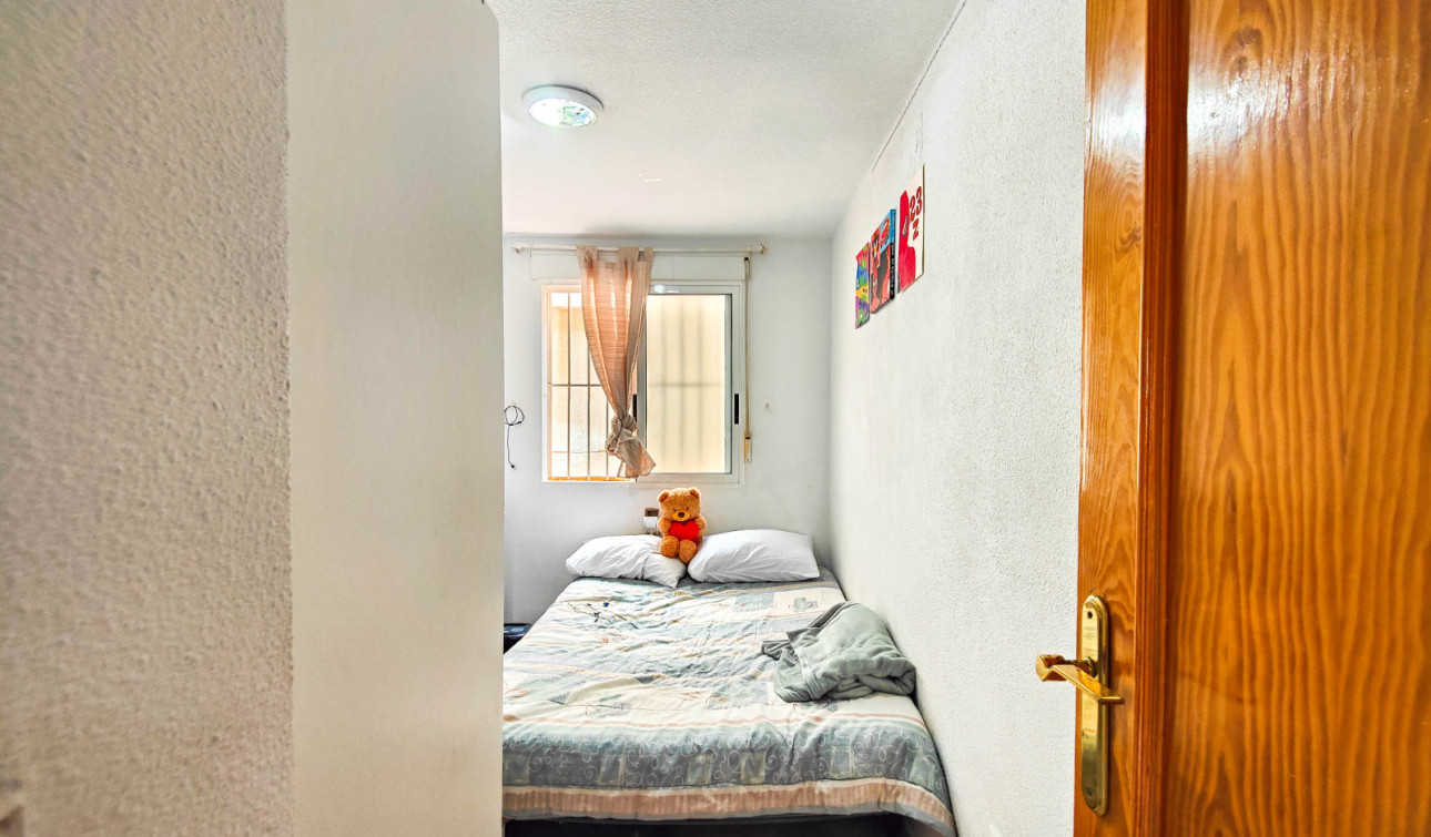 Resale - Apartment / Flat - Torrevieja - Antonio Machado