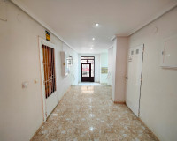 Resale - Apartment / Flat - Torrevieja - Antonio Machado