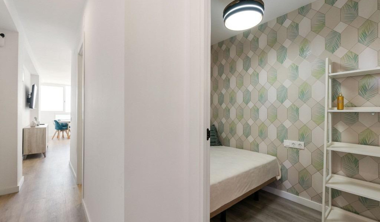 Resale - Apartment / Flat - Torrevieja - Cabo Cervera