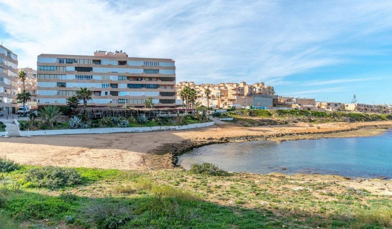 Resale - Apartment / Flat - Torrevieja - Cabo Cervera