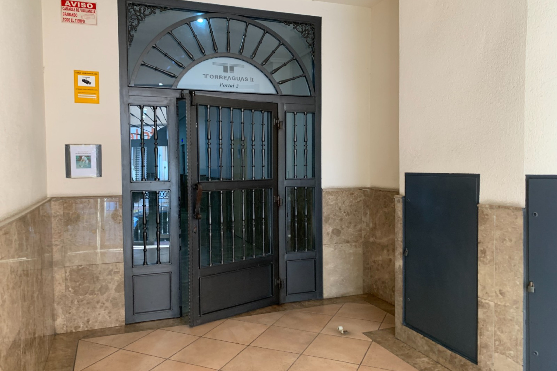 Resale - Apartment / Flat - Torrevieja - Center