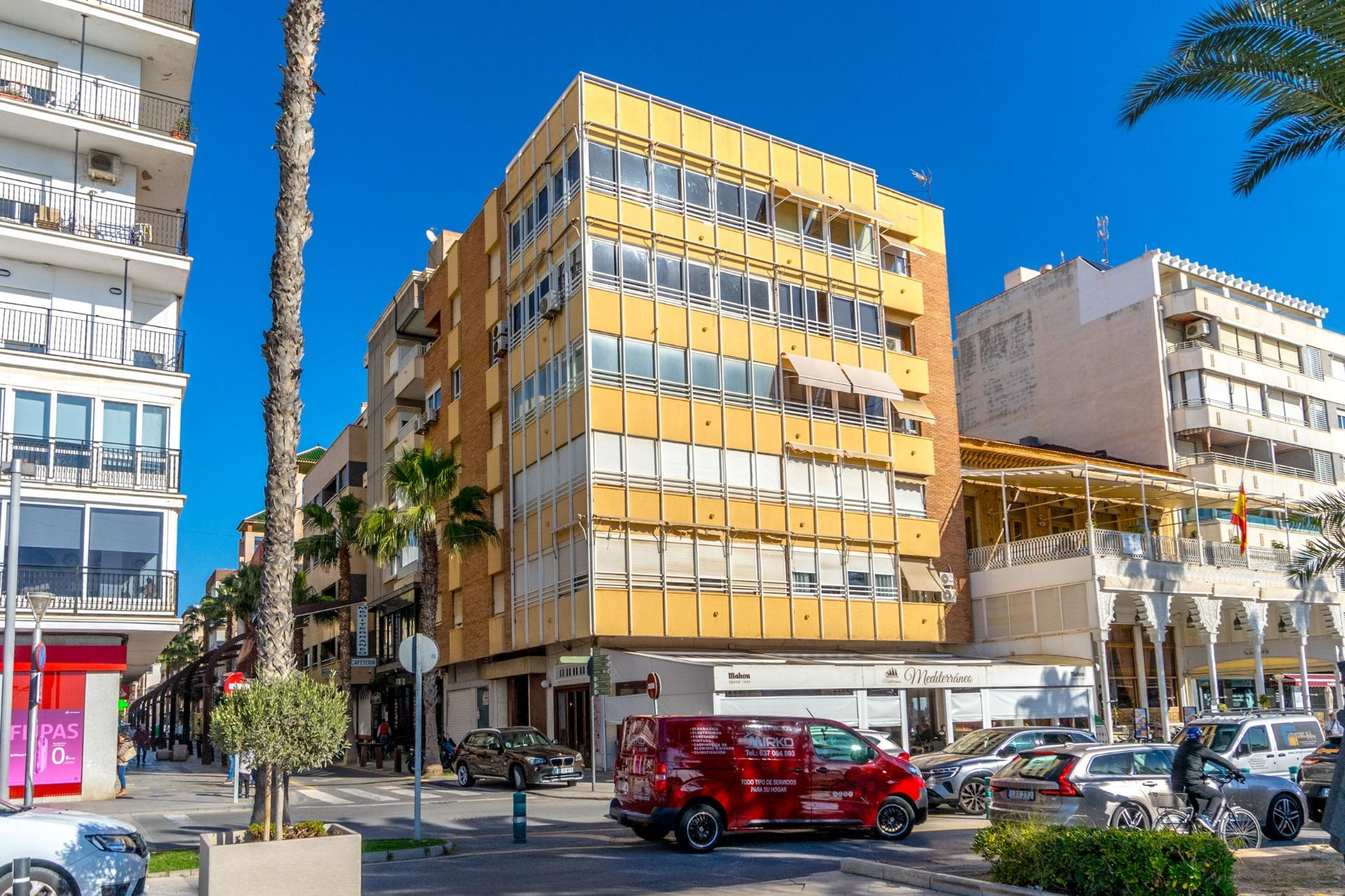 Resale - Apartment / Flat - Torrevieja - Centro - Muelle Pesquero