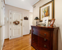 Resale - Apartment / Flat - Torrevieja - Centro - Muelle Pesquero