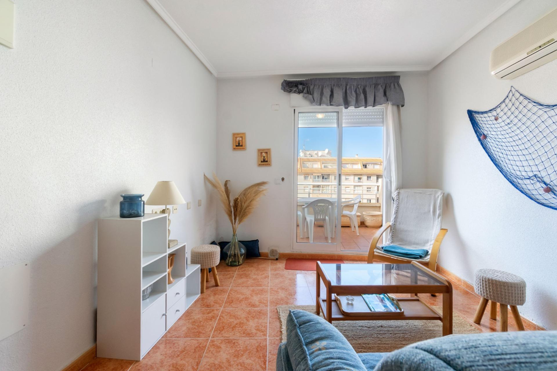 Resale - Apartment / Flat - Torrevieja - Centro