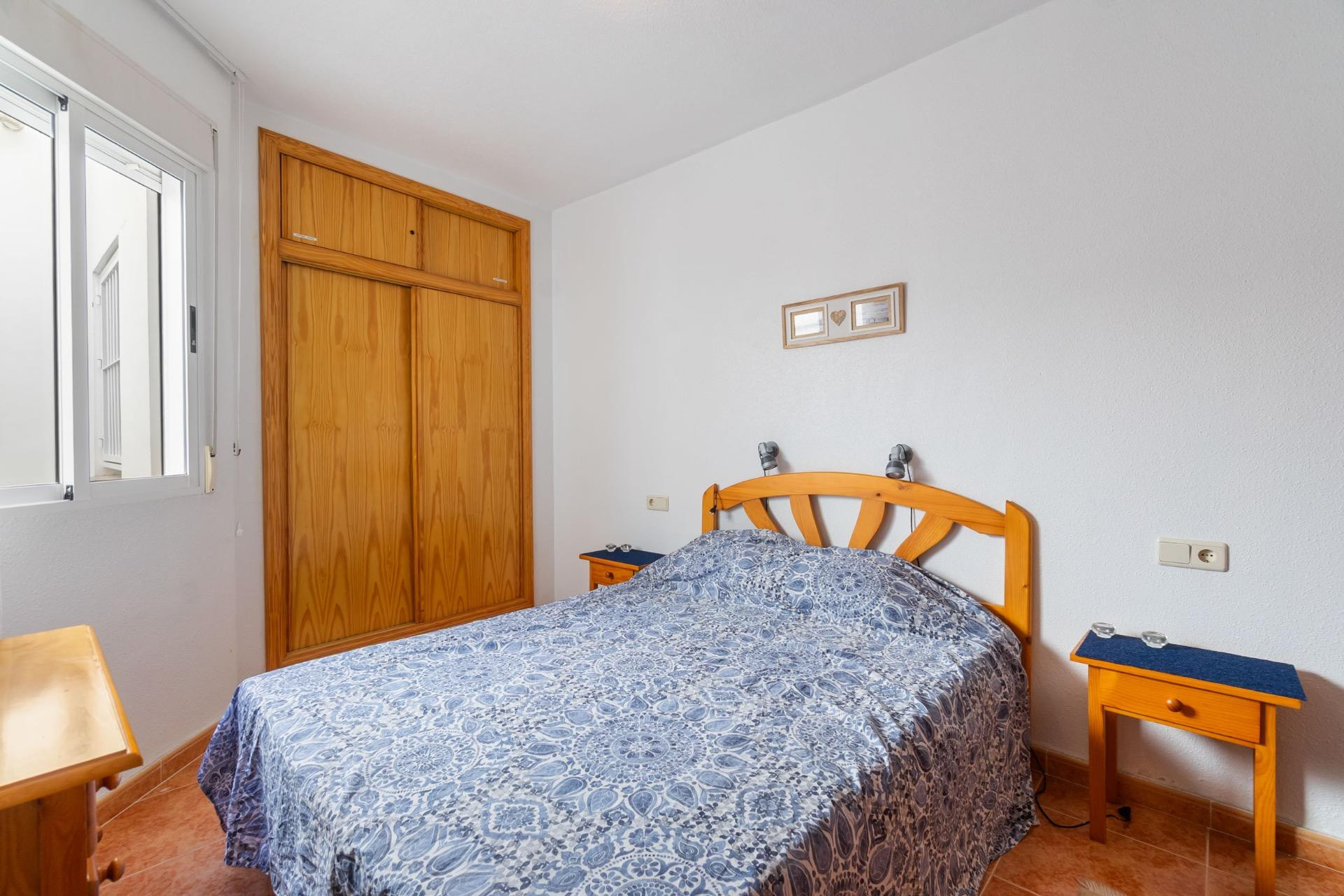 Resale - Apartment / Flat - Torrevieja - Centro