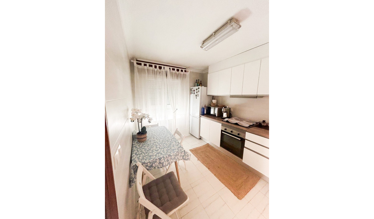 Resale - Apartment / Flat - Torrevieja - Centro