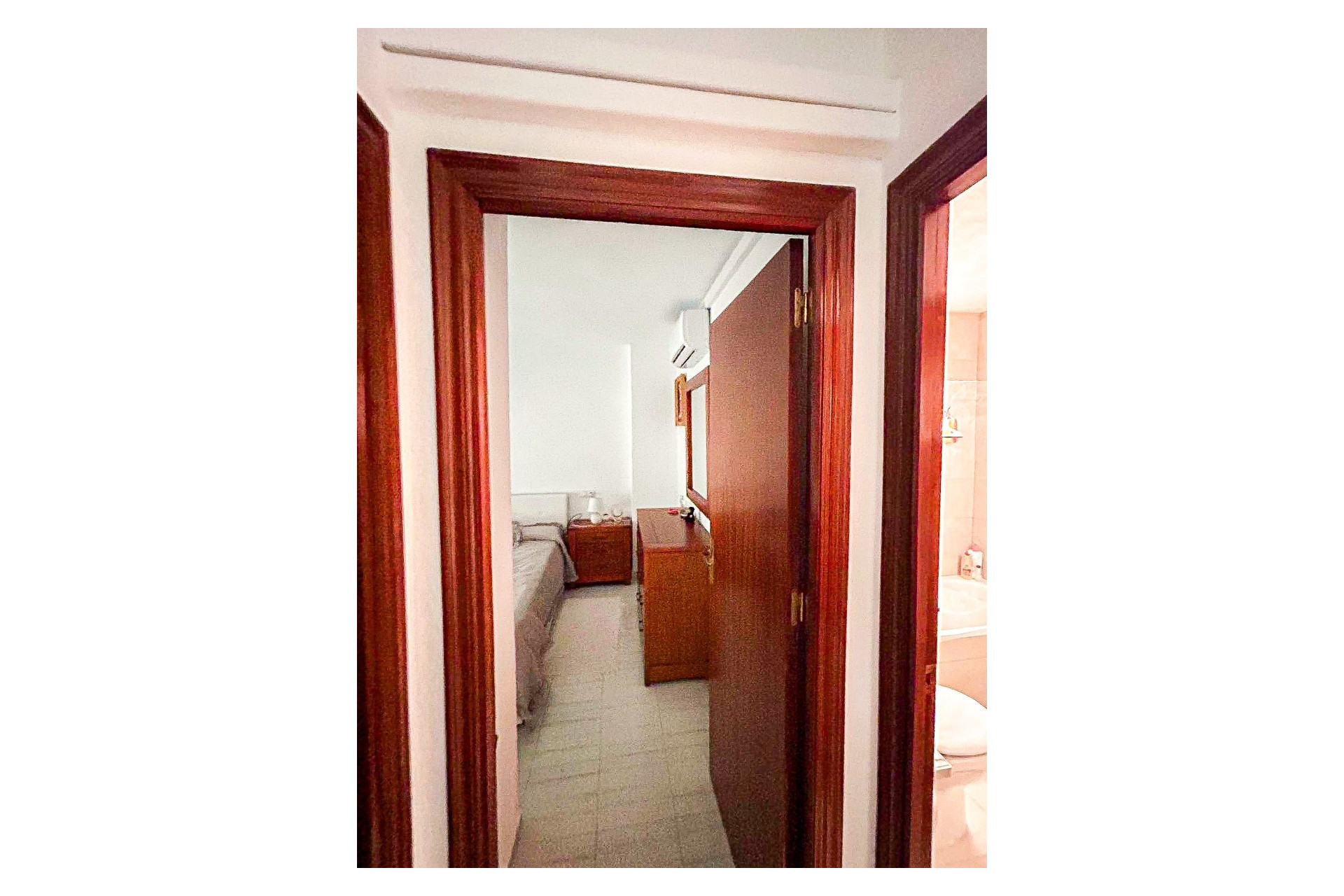 Resale - Apartment / Flat - Torrevieja - Centro