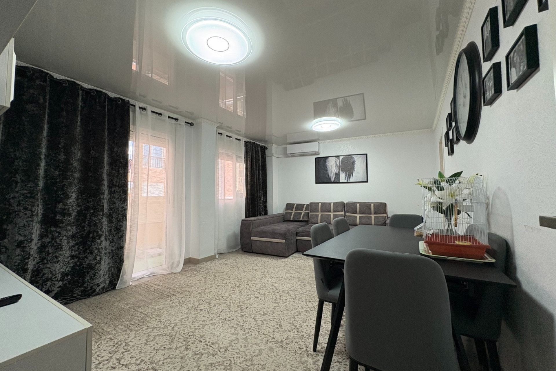 Resale - Apartment / Flat - Torrevieja - Centro