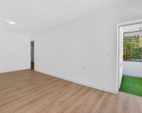 Resale - Apartment / Flat - Torrevieja - Centro