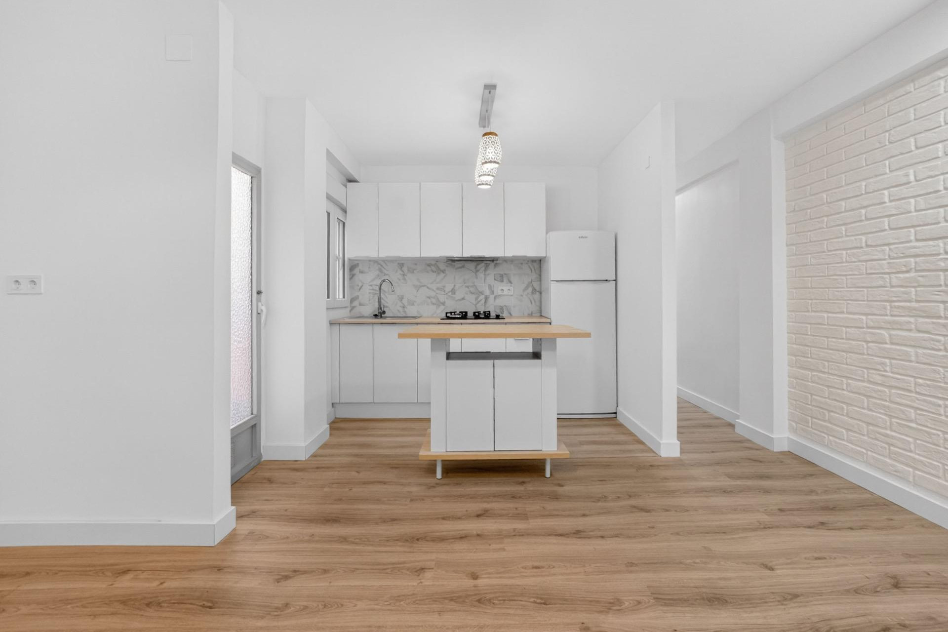Resale - Apartment / Flat - Torrevieja - Centro