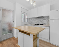 Resale - Apartment / Flat - Torrevieja - Centro