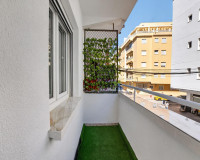 Resale - Apartment / Flat - Torrevieja - Centro