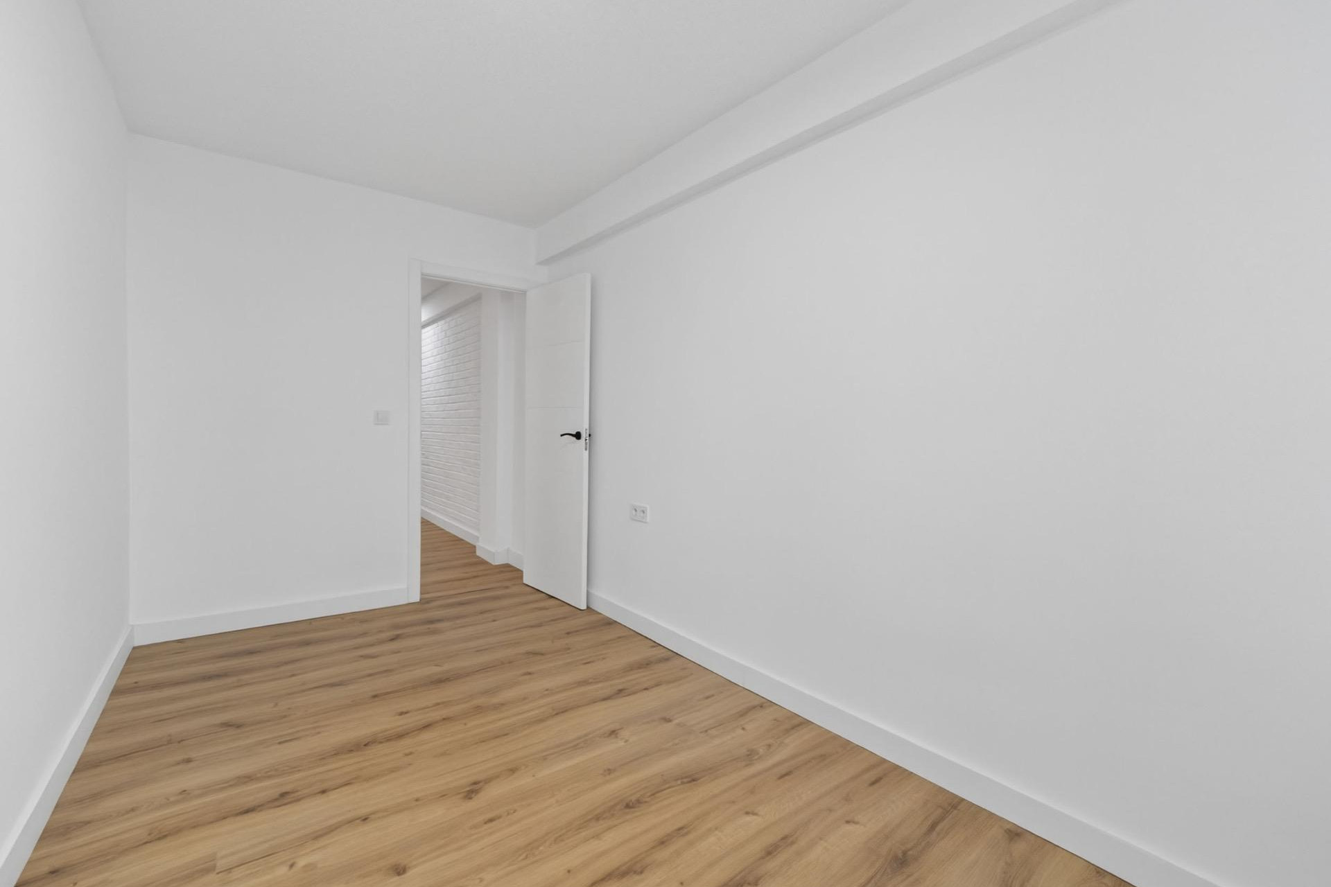 Resale - Apartment / Flat - Torrevieja - Centro