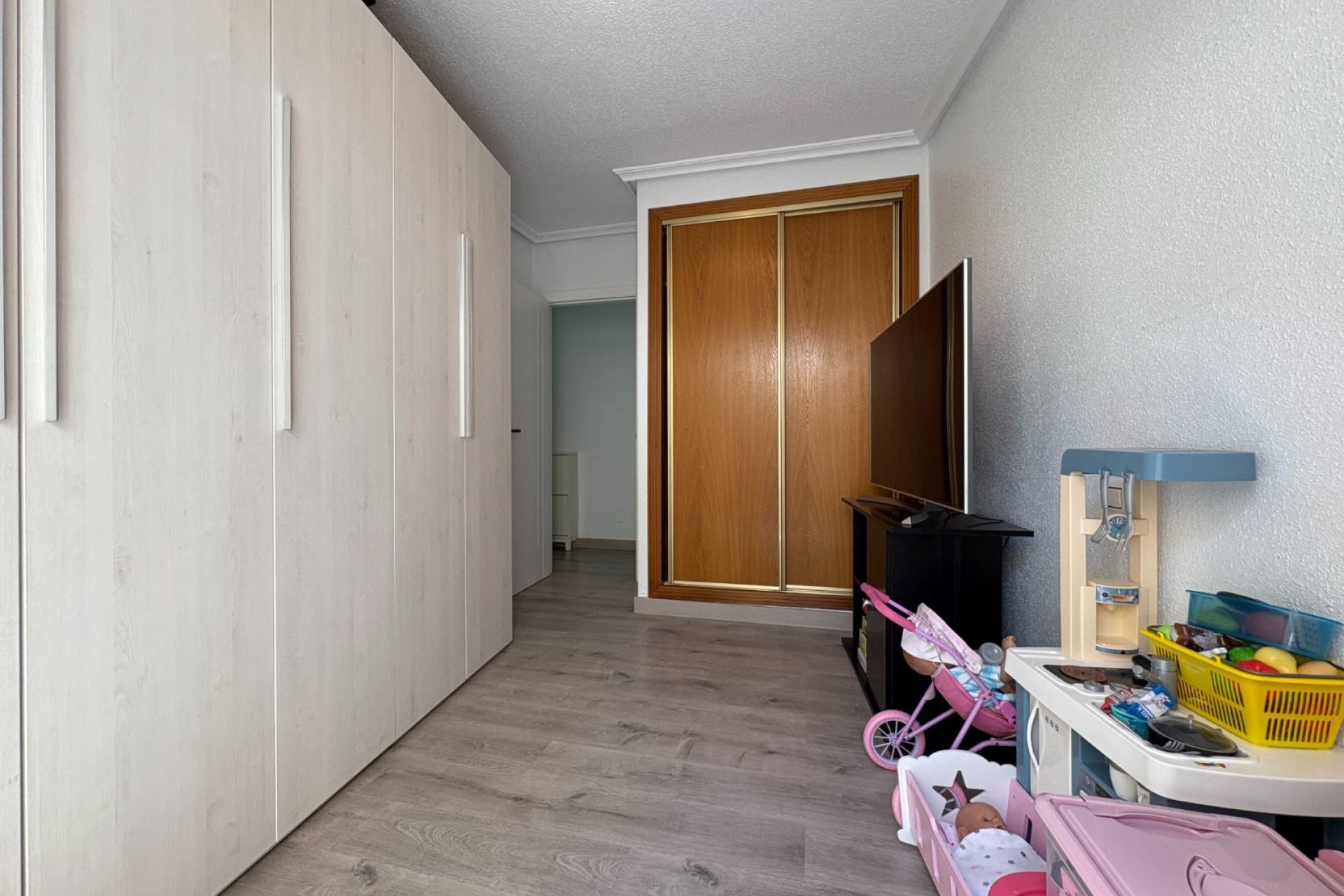 Resale - Apartment / Flat - Torrevieja - Centro