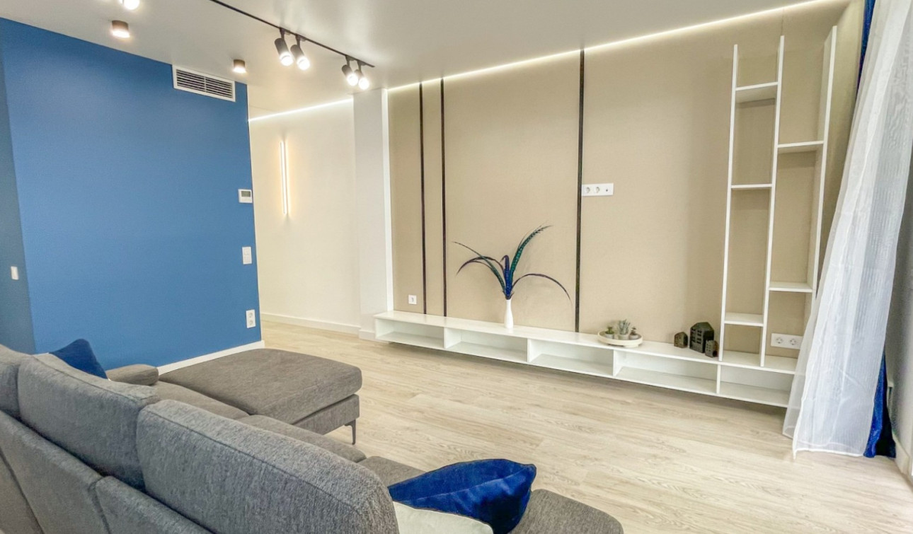 Resale - Apartment / Flat - Torrevieja - El Acequión - Los Náufragos