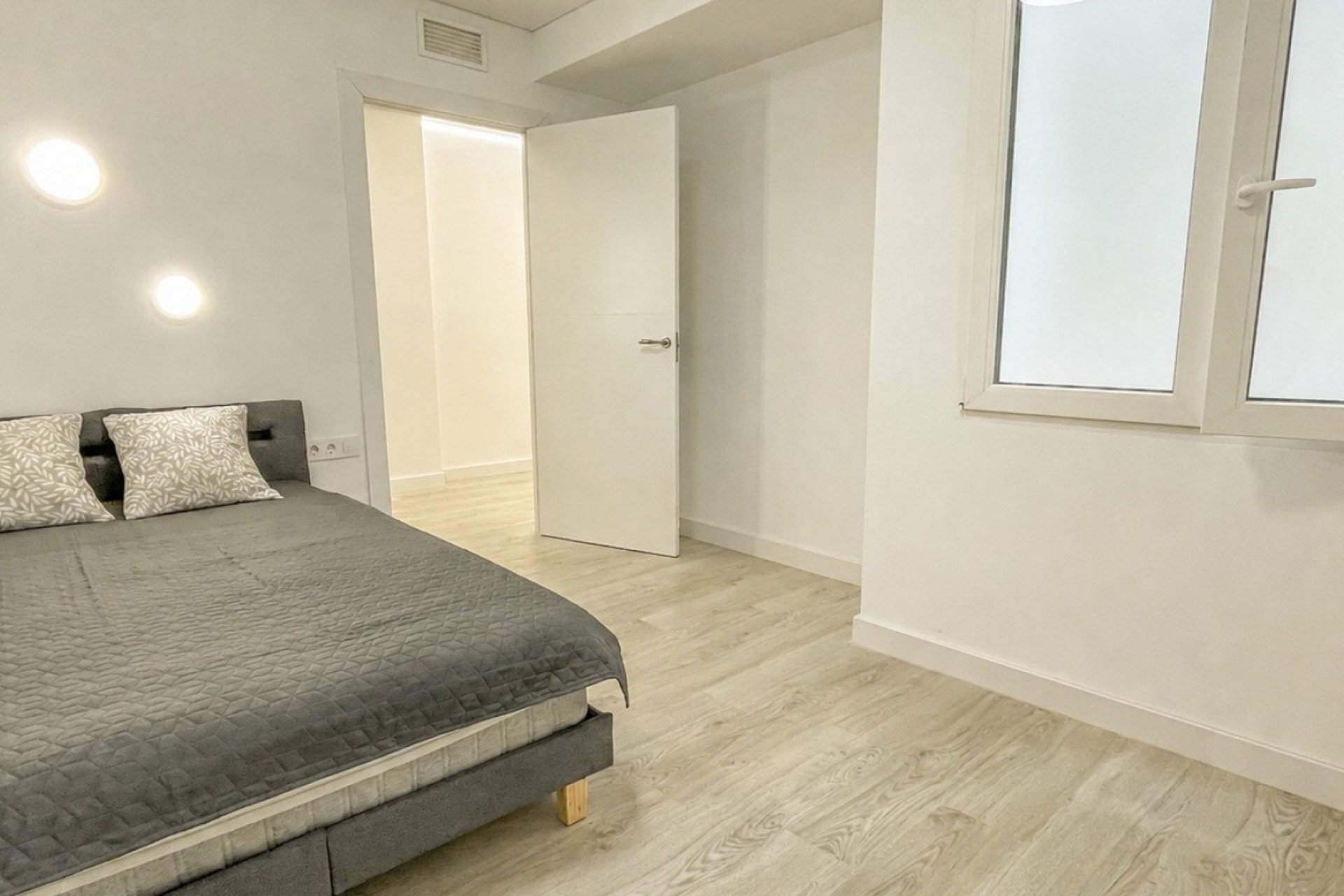 Resale - Apartment / Flat - Torrevieja - El Acequión - Los Náufragos