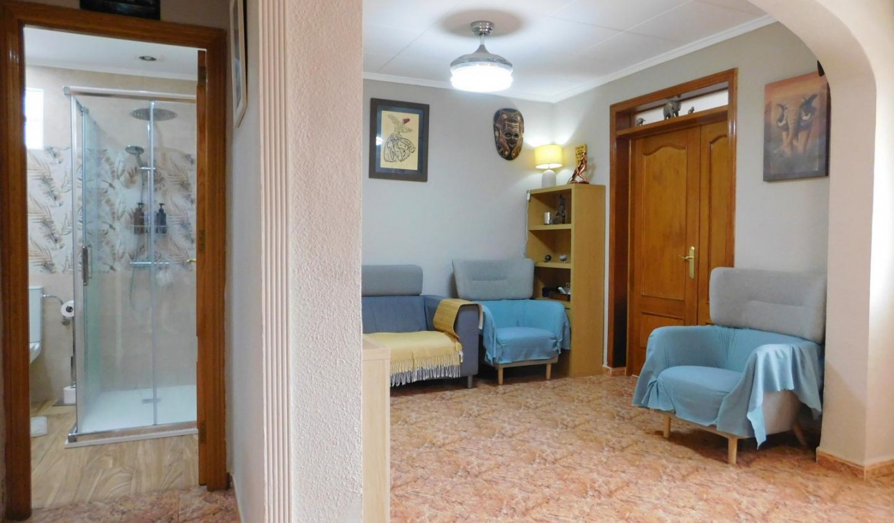 Resale - Apartment / Flat - Torrevieja - El chaparral