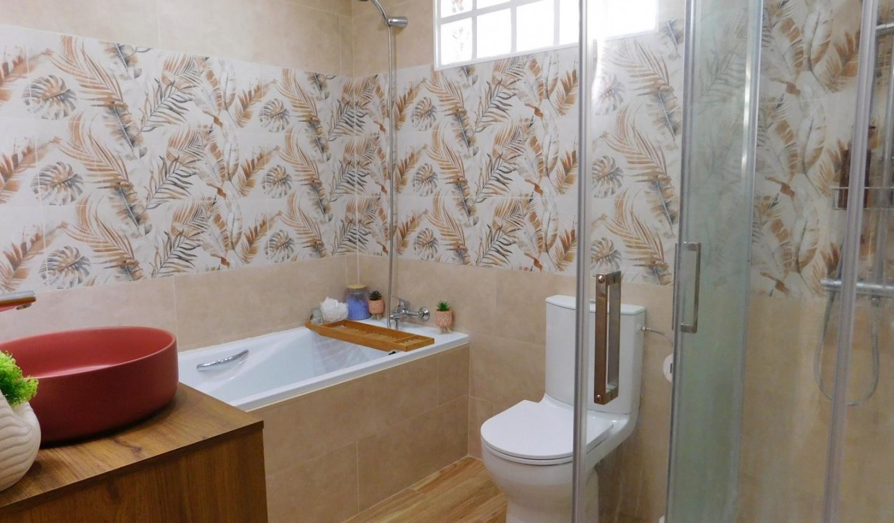 Resale - Apartment / Flat - Torrevieja - El chaparral