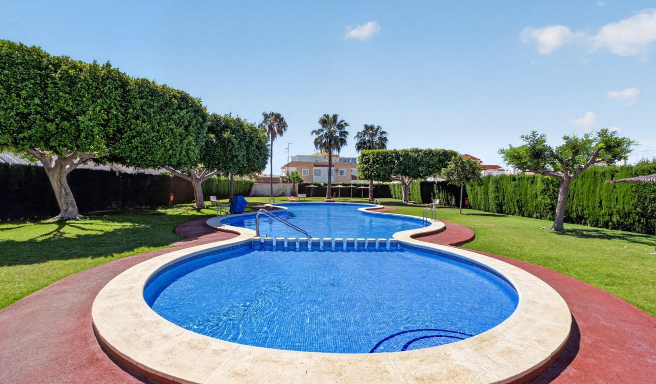Resale - Apartment / Flat - Torrevieja - El limonar