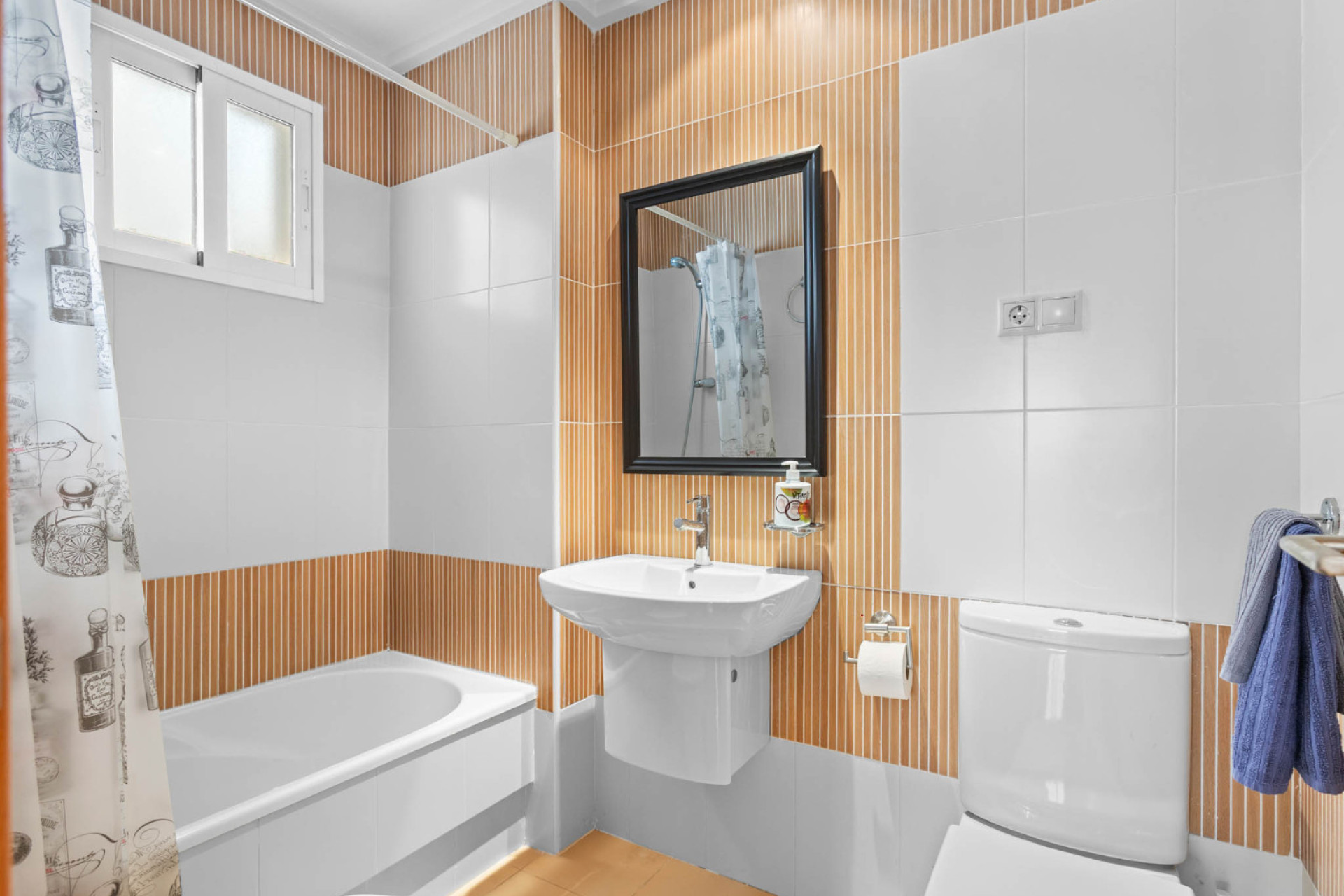 Resale - Apartment / Flat - Torrevieja - El Molino