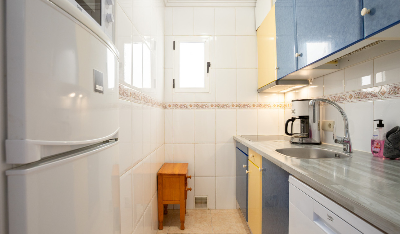 Resale - Apartment / Flat - Torrevieja - El Molino