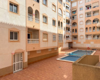 Resale - Apartment / Flat - Torrevieja - El Molino