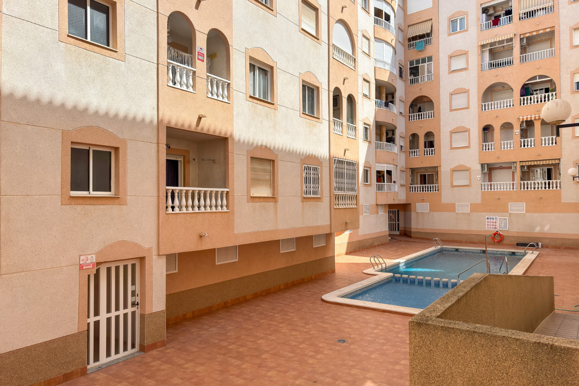 Resale - Apartment / Flat - Torrevieja - El Molino