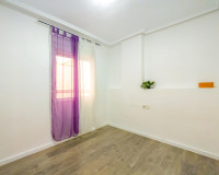 Resale - Apartment / Flat - Torrevieja - Estacion de autobuses