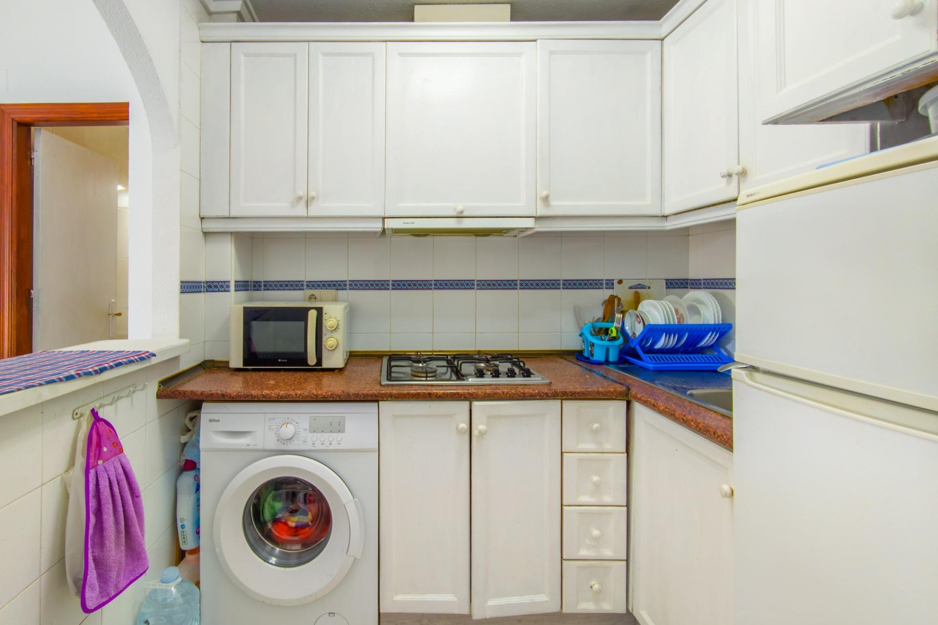 Resale - Apartment / Flat - Torrevieja - Estacion de autobuses