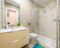 Resale - Apartment / Flat - Torrevieja - Estacion de autobuses