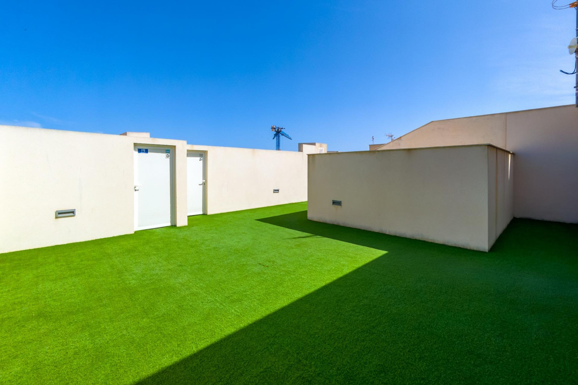 Resale - Apartment / Flat - Torrevieja - Estacion de autobuses