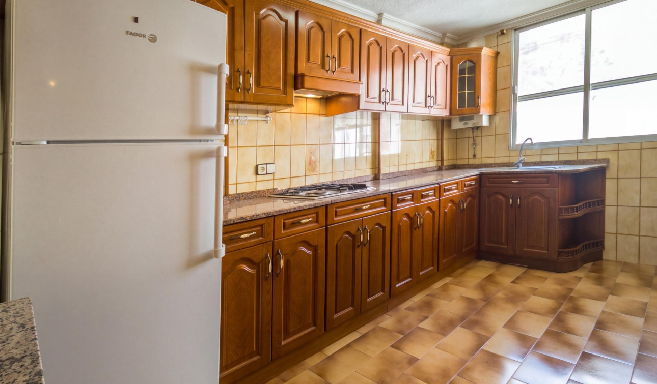 Resale - Apartment / Flat - Torrevieja - La Mata pueblo
