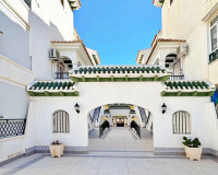 Resale - Apartment / Flat - Torrevieja - La Mata