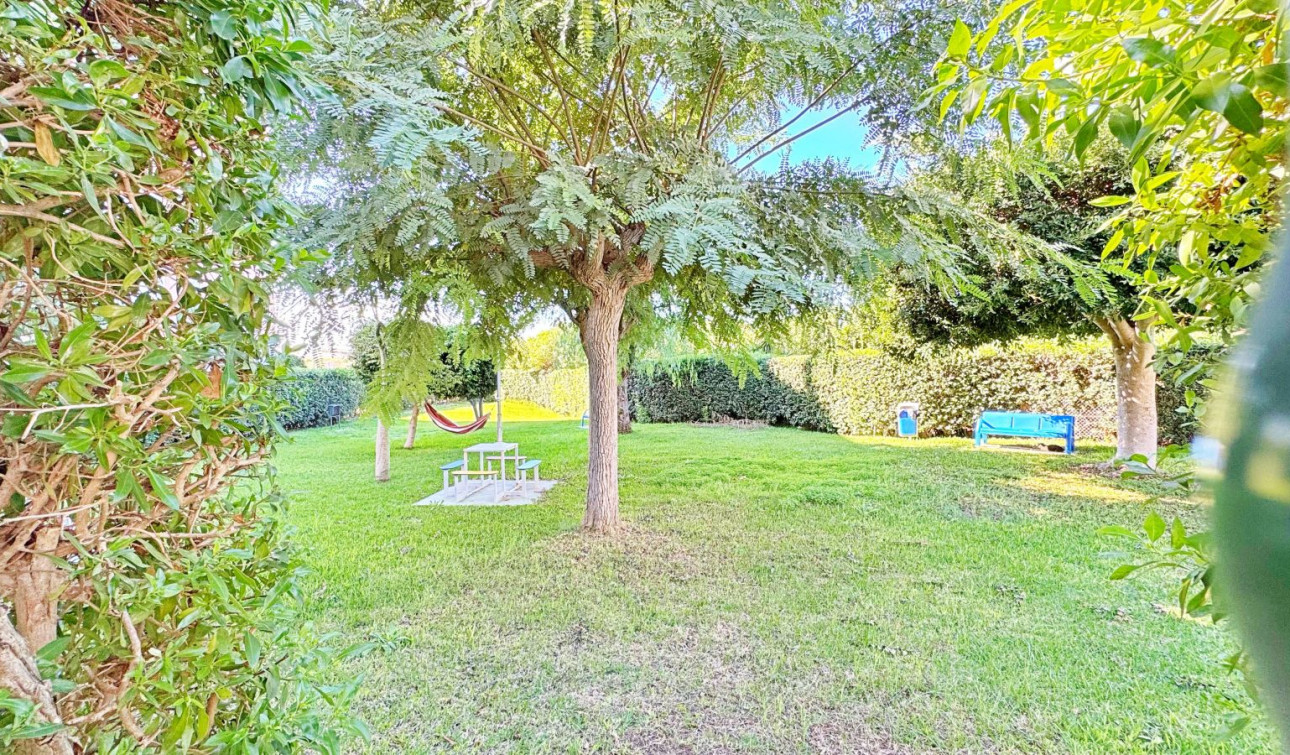 Resale - Apartment / Flat - Torrevieja - La Mata