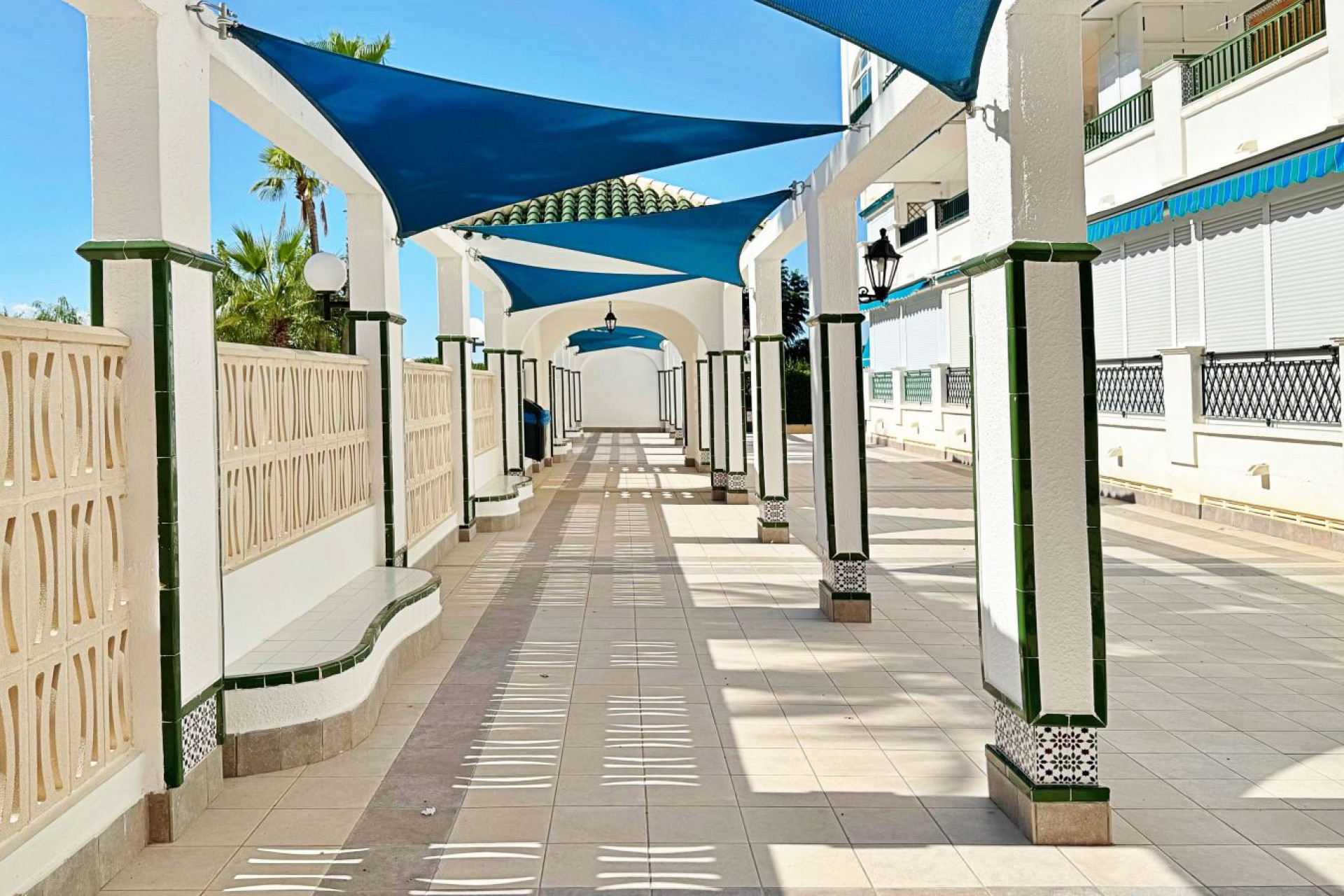 Resale - Apartment / Flat - Torrevieja - La Mata