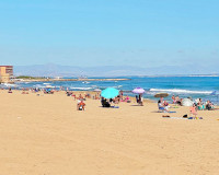 Resale - Apartment / Flat - Torrevieja - La Mata